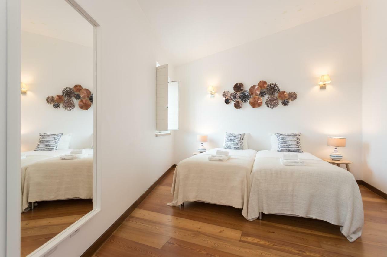 Alfama Modern Two-Bedroom Apartment W/ River View And Parking - By Lu Holidays Lissabon Buitenkant foto