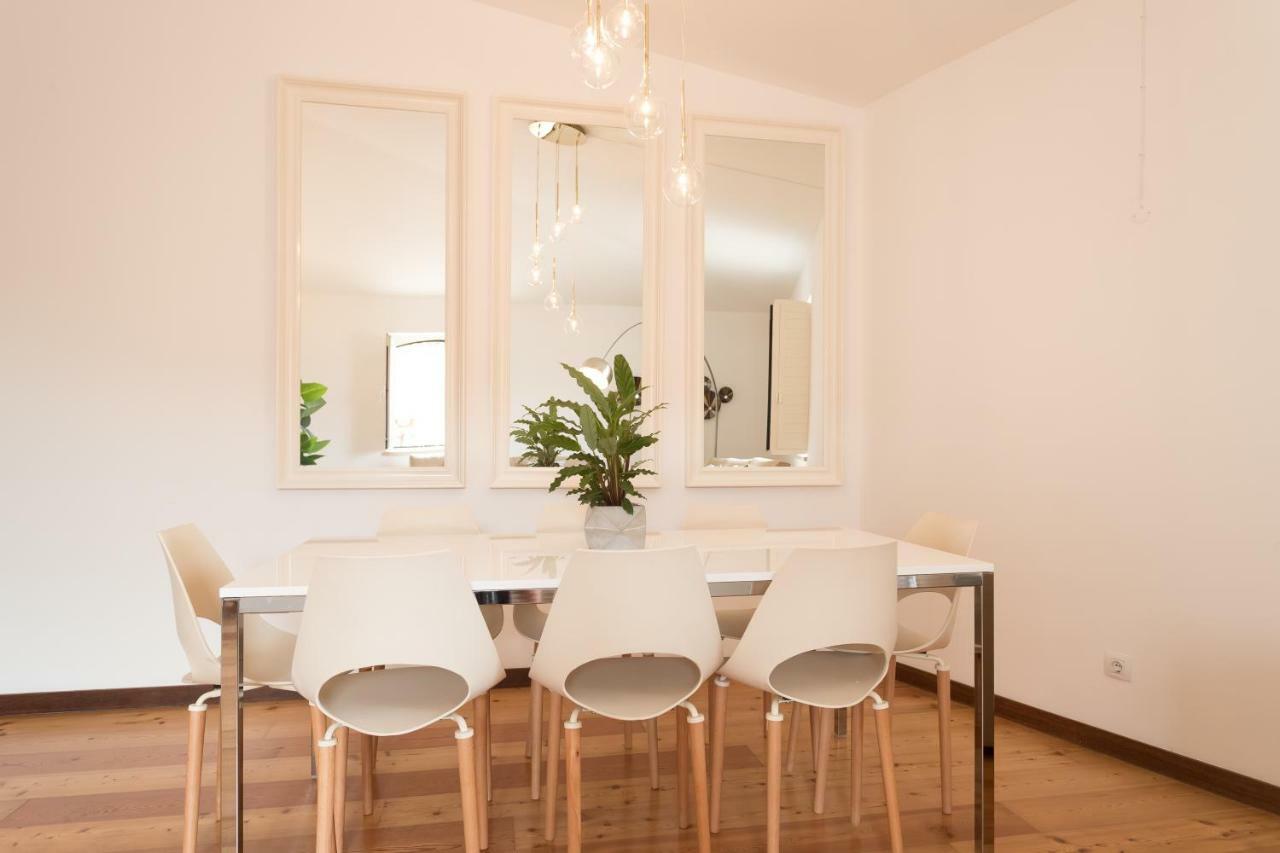 Alfama Modern Two-Bedroom Apartment W/ River View And Parking - By Lu Holidays Lissabon Buitenkant foto